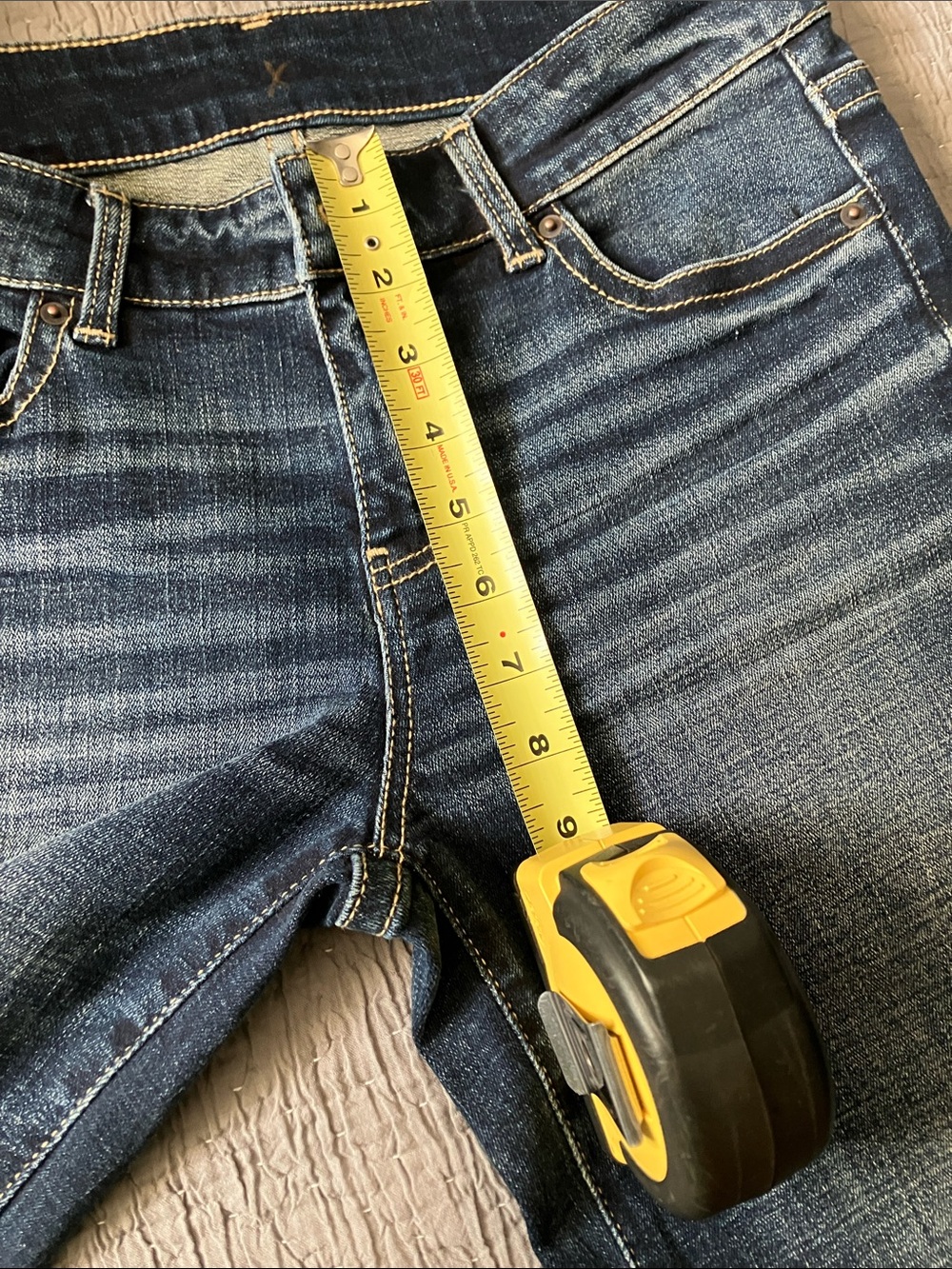 BKE. WAIST IS 14 1/2. INSEAM IS 33 INCHES. NO SIZE. Classic Blue Denim Jeans. - Picture 7 of 8